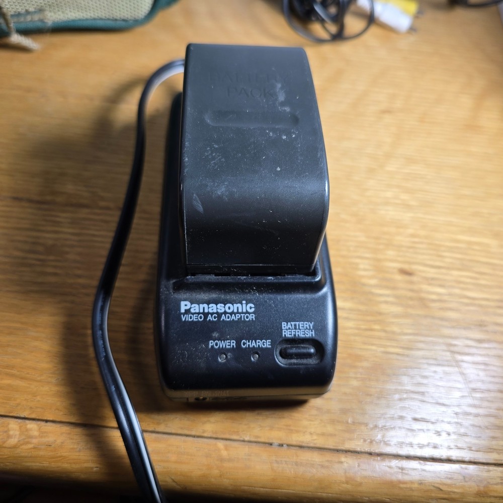 Panasonic PalmSight PV-L557D Camcorder Bundle! Read