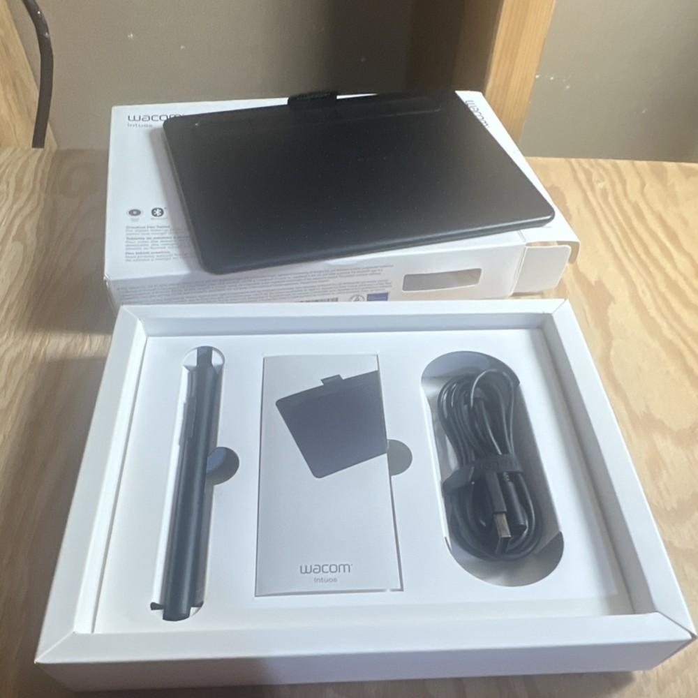 Wacom Intuos Graphics Tablet Pen Bluetooth USB