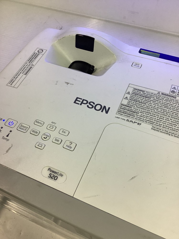 Epson PowerLite 520 Tri-LCD Projector