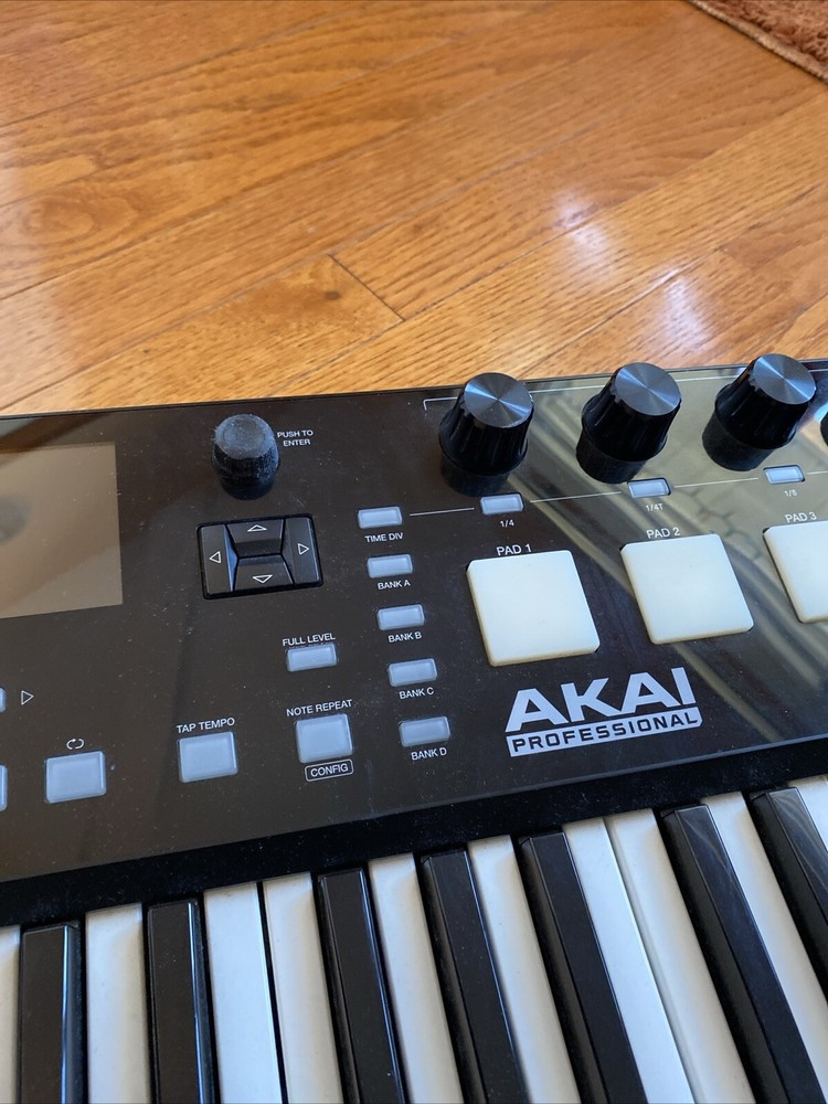 AKAI Advance 49 USB Keyboard Controller