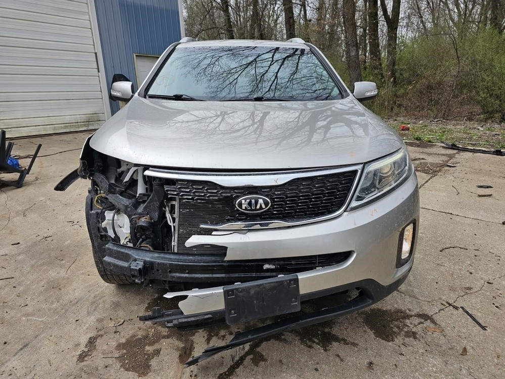 SORENTO 2015 Headrest 2450005