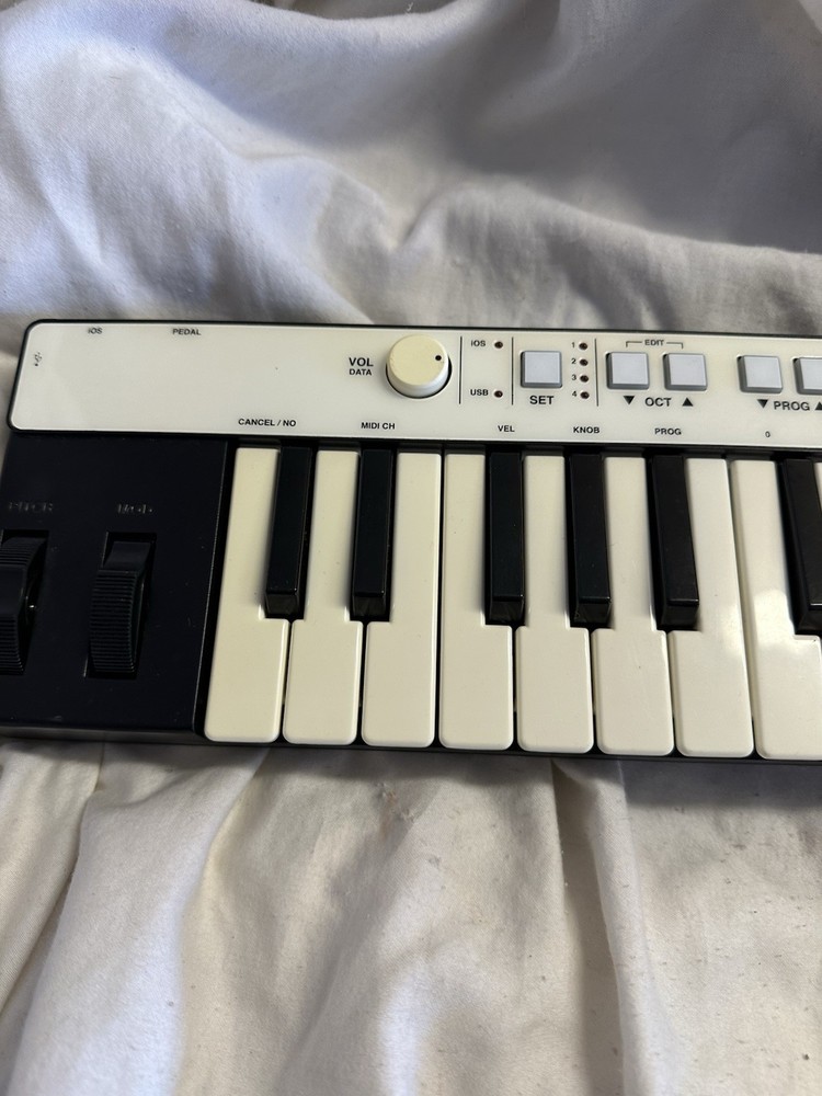 iRig Keys 37-Key USB MIDI Keyboard Controller for iPhone iPad Mac PC