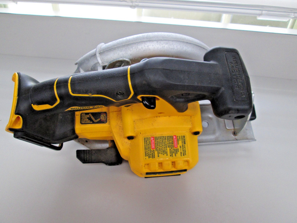 DEWALT Circular Saw DCS566 *Tool Only*