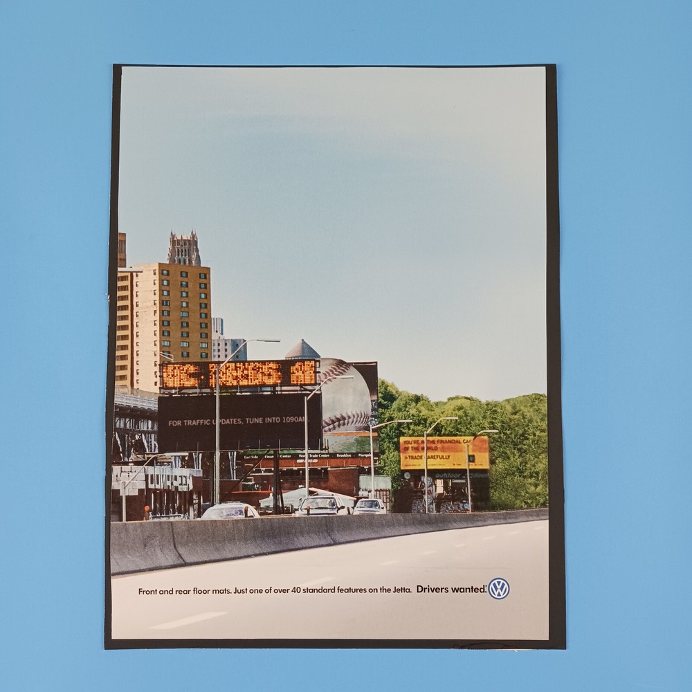 2000 Volkswagen 2-Page Print Advertisement