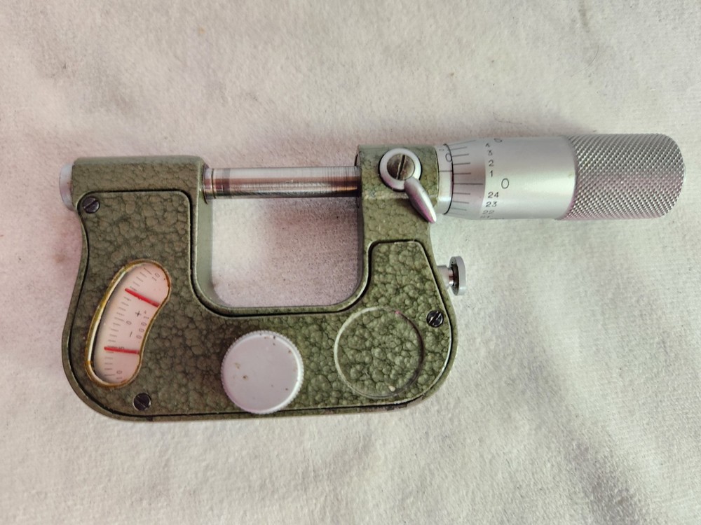 Mitutoyo Indicating Micrometer 0-1” 510-202 .0001" Resolution