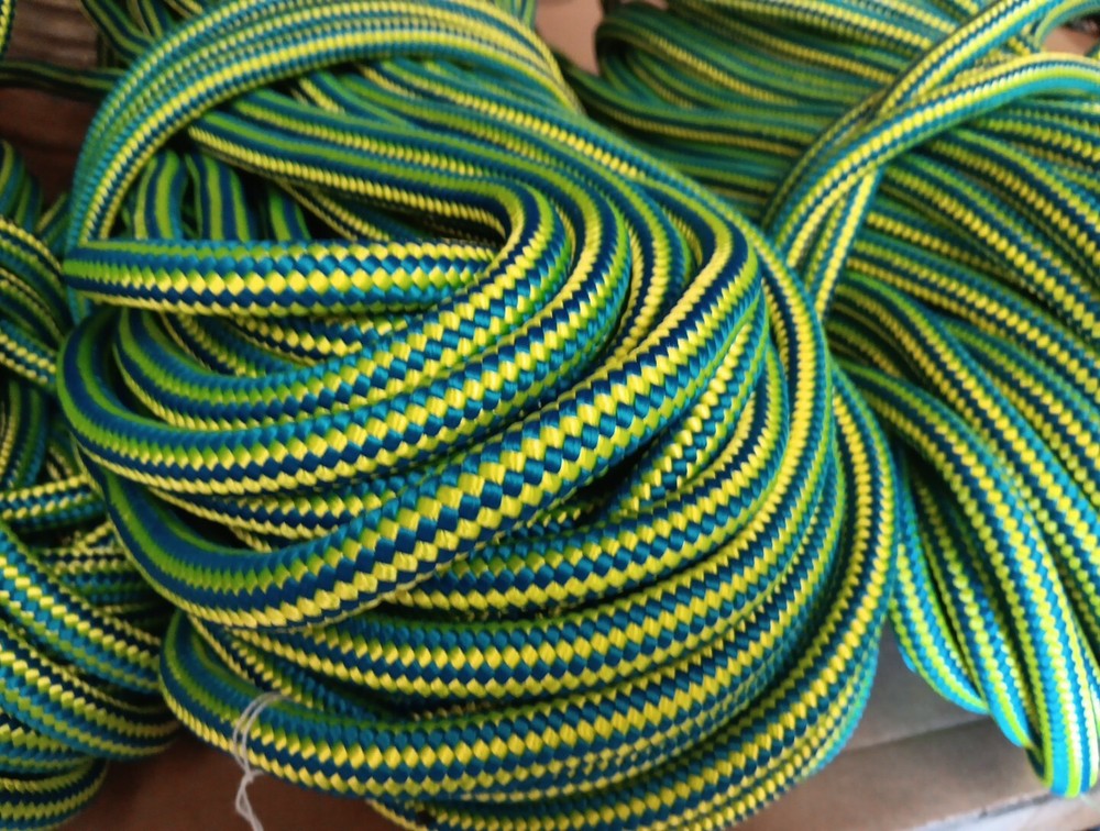 9/16 " x 100 ft. Double Braid Polyester. Arborist Industrial Rope. Blue/Lime