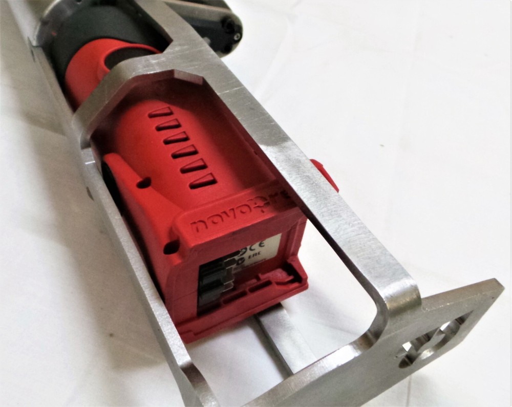 ACO401 Battery Pressing Tool with Case.