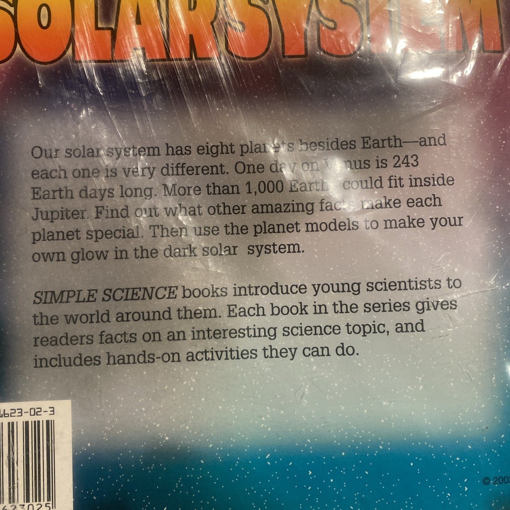 Solar System: Simple Science Book includes GLOW IN DARK planets & sun 2007 NEW