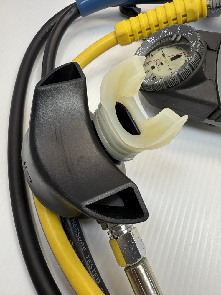 Aqua Lung Scuba Diving Set