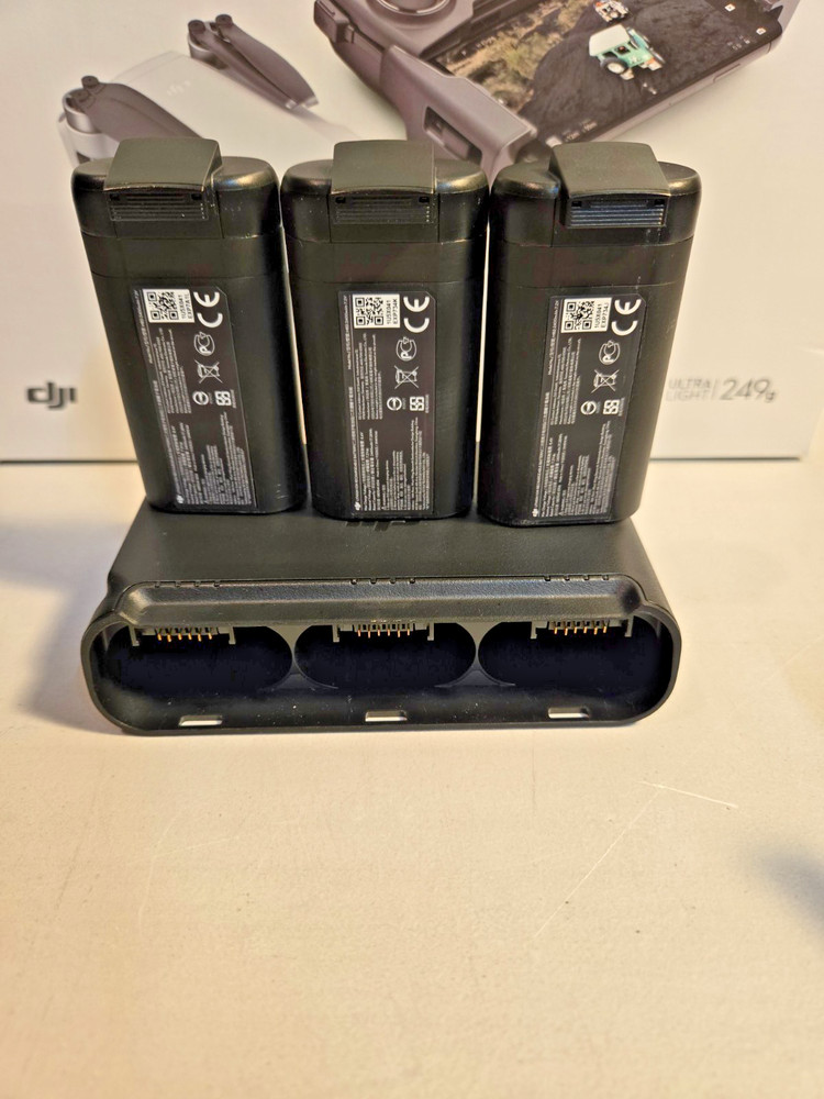 DJI Magic Mini 1 Fly More Combo-3 Batteries