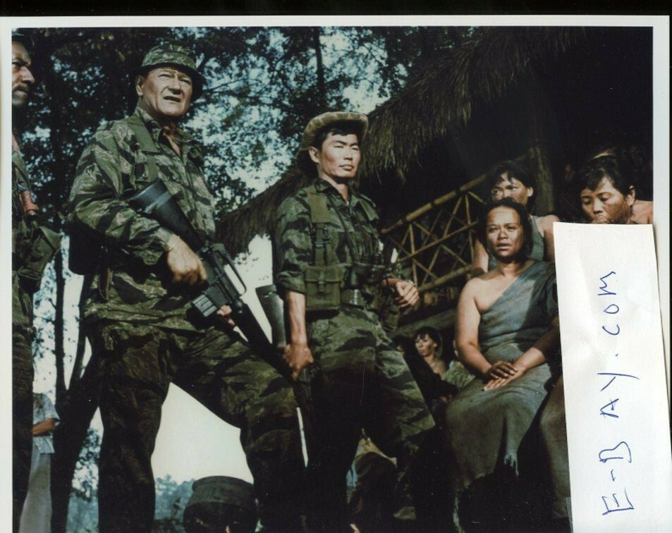 JOHN WAYNE  7X10 CUT DOWN PHOTO B8138