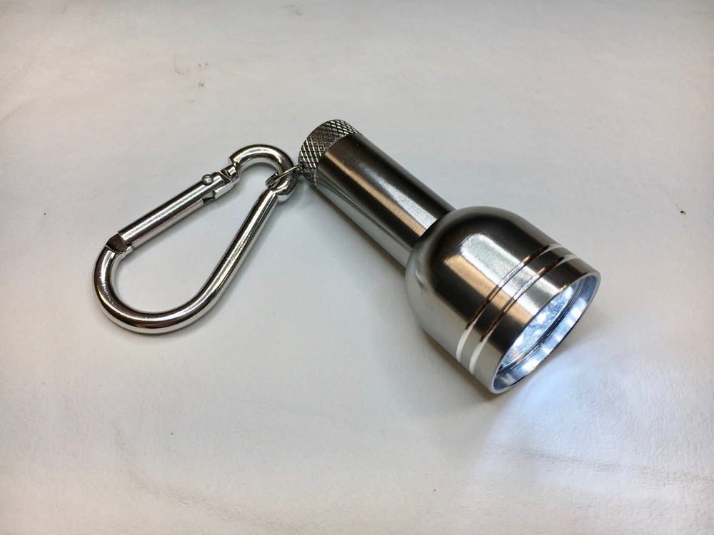 6  LED Flashlight with Metal Carabiner