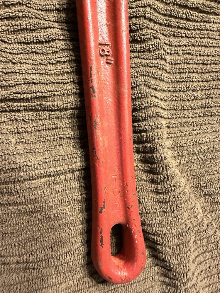 RIDGID 18” Red Heavy-Duty Adjustable Cast Iron Pipe Wrench