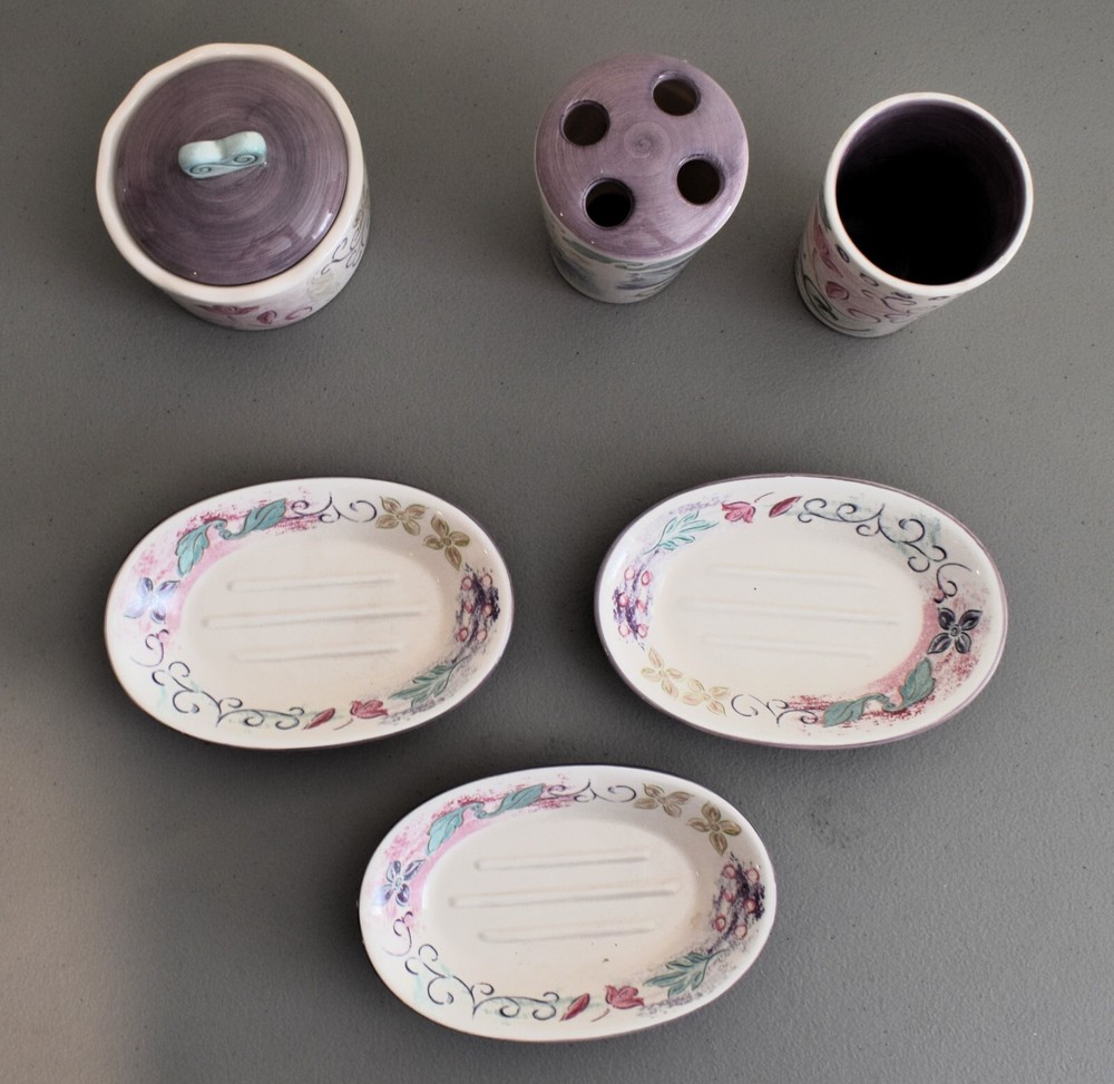 Set of (7) Favorite Things Painted Scroll Bathroom Set