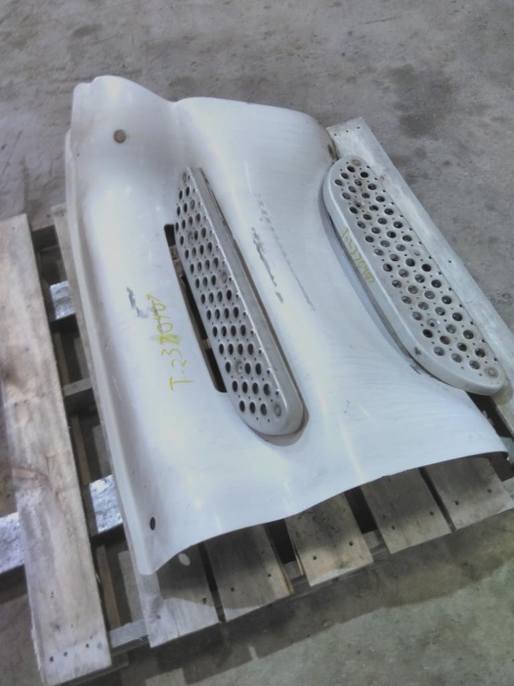 For 2007 KENWORTH T2000 SIDE FAIRING Right , OH