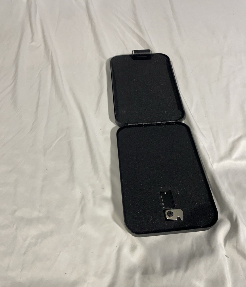 GunVault Nanovault NV300 Code Never Set —Clean -Black