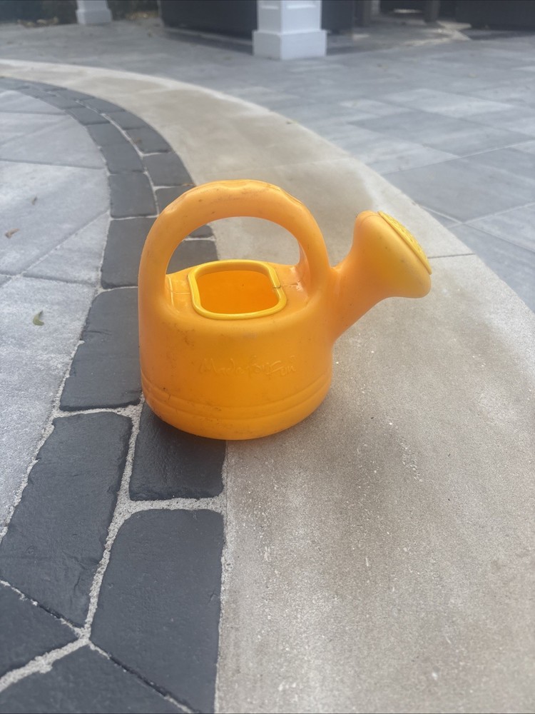 Kid Watering Can ￼
