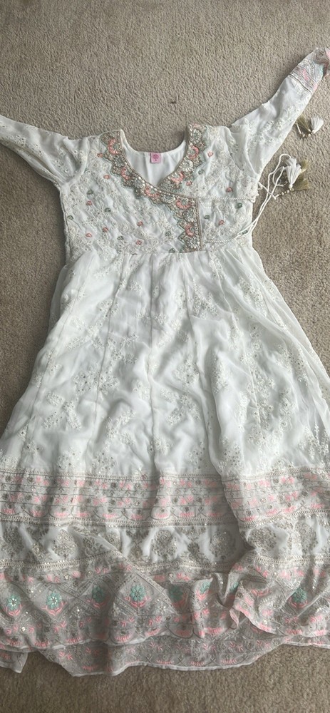 Embroidered White 3-Piece Outfit