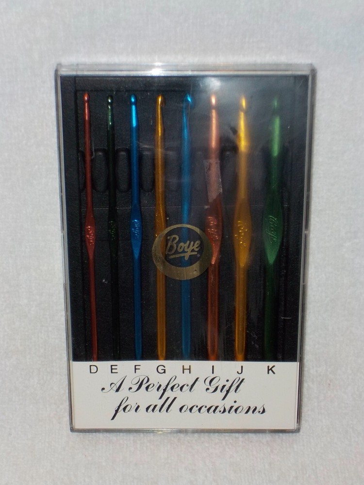 8 Different Size Crochet Hooks In Package