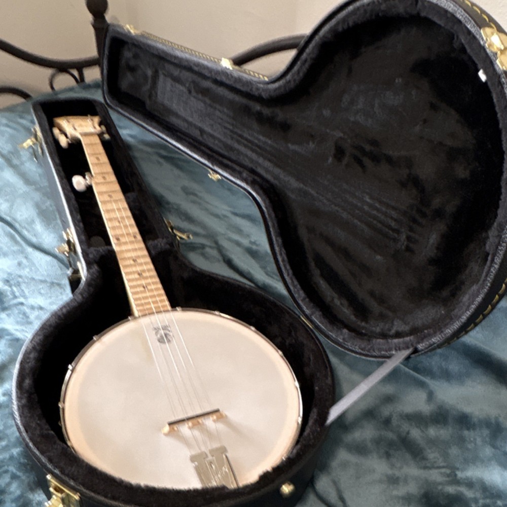 Deering Goodtime 5-String Open Back Maple Banjo Natural Finish with Hard Case