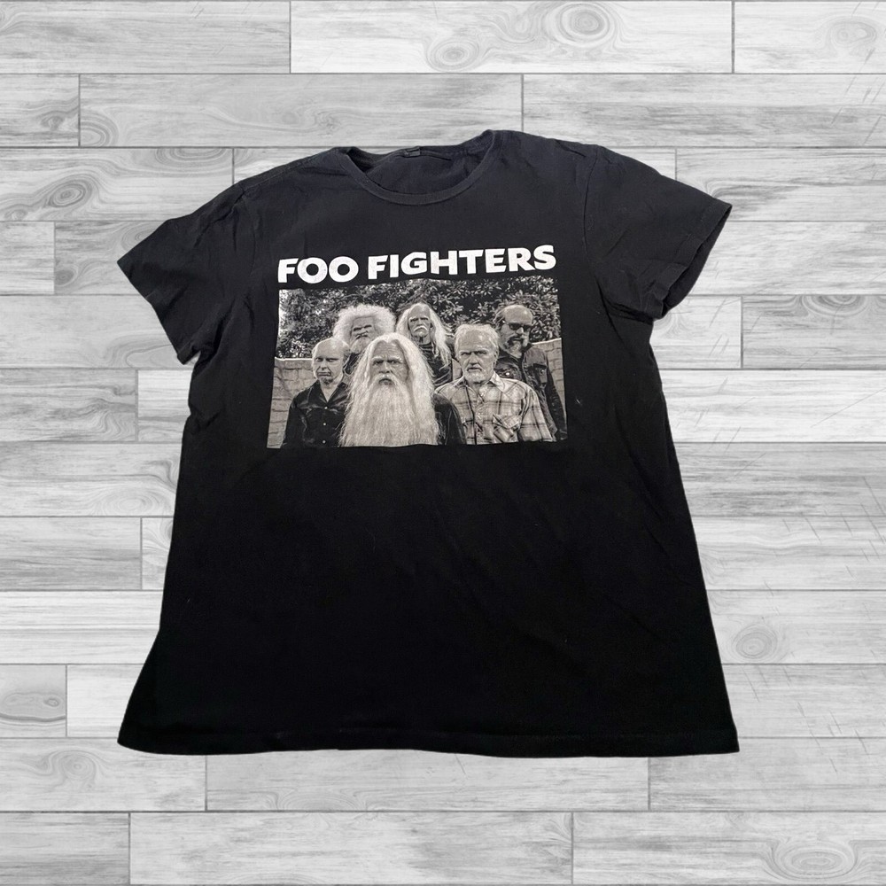 Foo Fighters black graphic t-shirt size medium