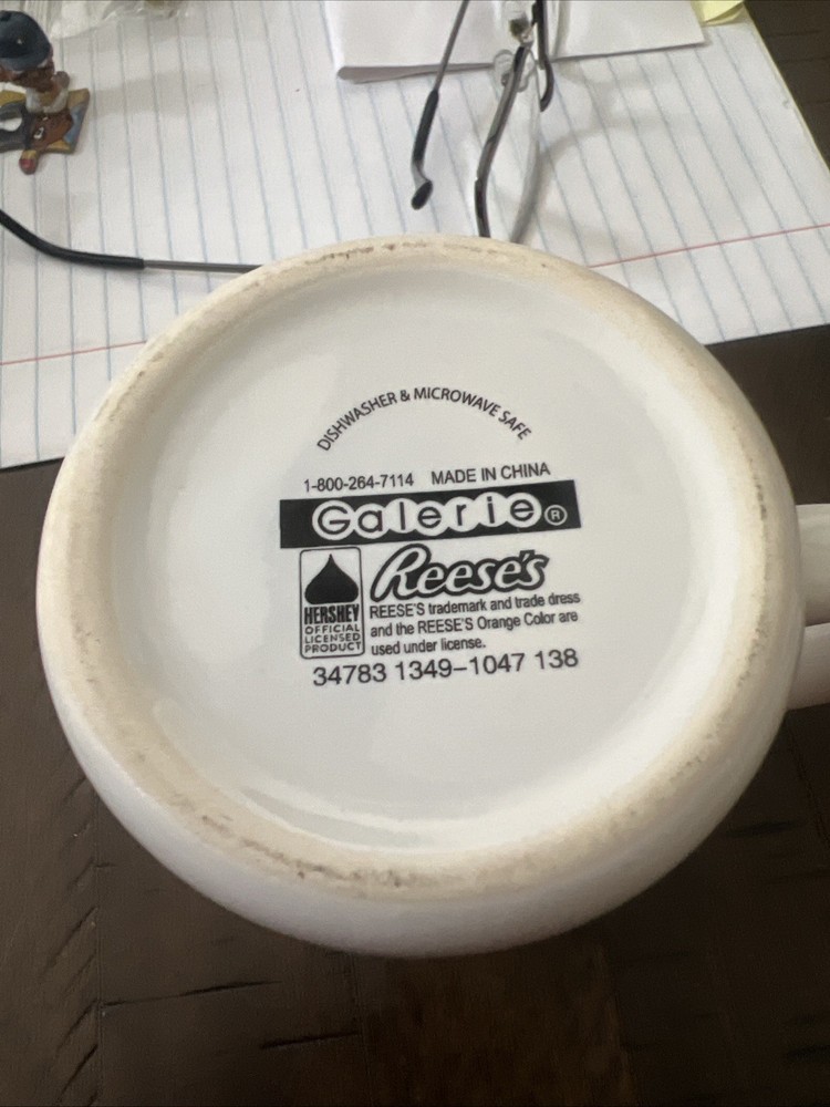 Reese’s Mug Official Hershey Licensed Product