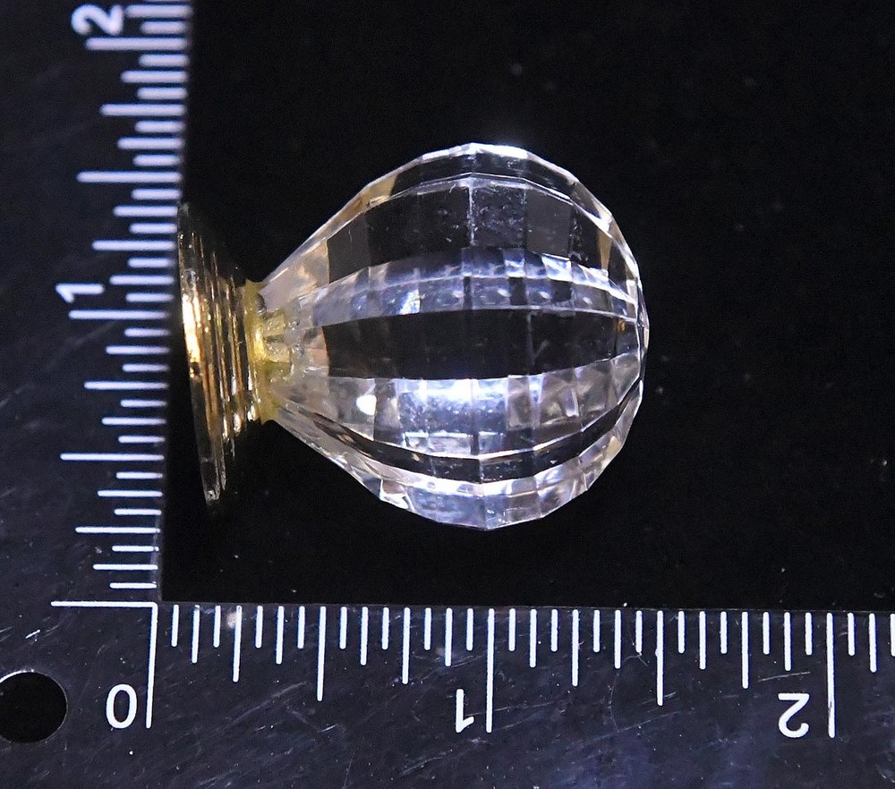 4 NEW UNUSED LUCITE DRAWER PULLS KNOBS