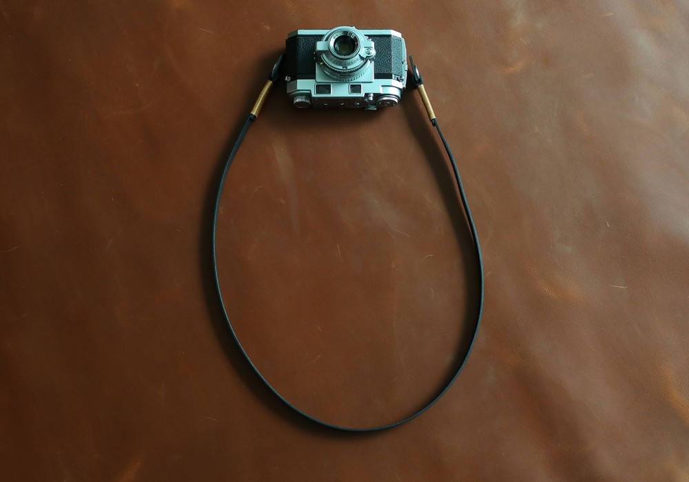 Windmup 10mm Black Leather Camera Neck Strap — Handmade Minimalist Elegance