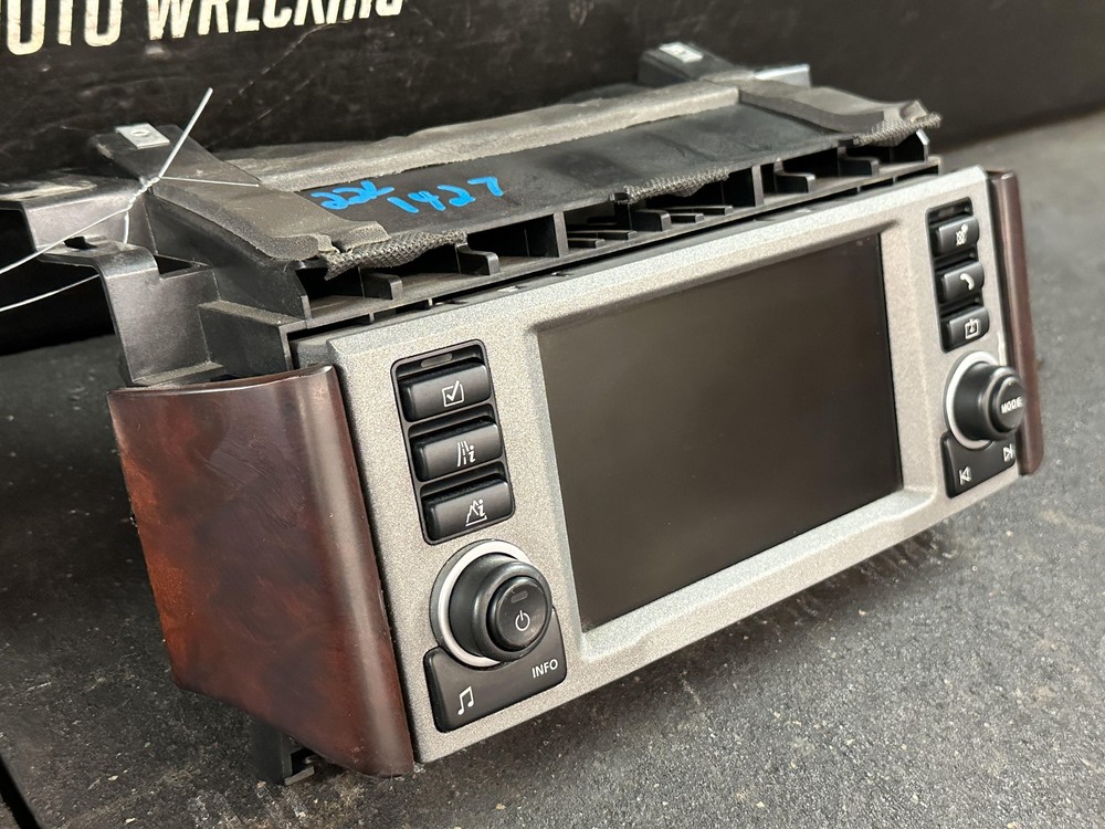 05-09 RANGE ROVER NAVIGATION DISPLAY SCREEN ID YIK500061