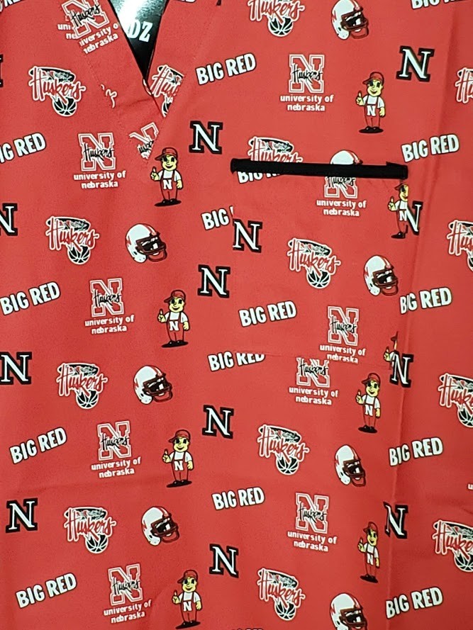 Scrub DUDZ Top Size Medium Nebraska Huskers Red NEW