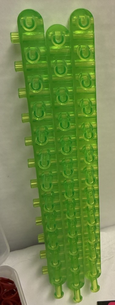 Rainbow Loom Bracelet Kit/case With Elastics,loom,hooks Preowned A10