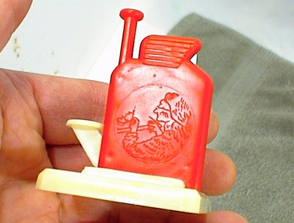 VINTAGE AUTOMATIC NEEDLE THREADER WITH CUTTER IN ORIGINAL BOX CPC