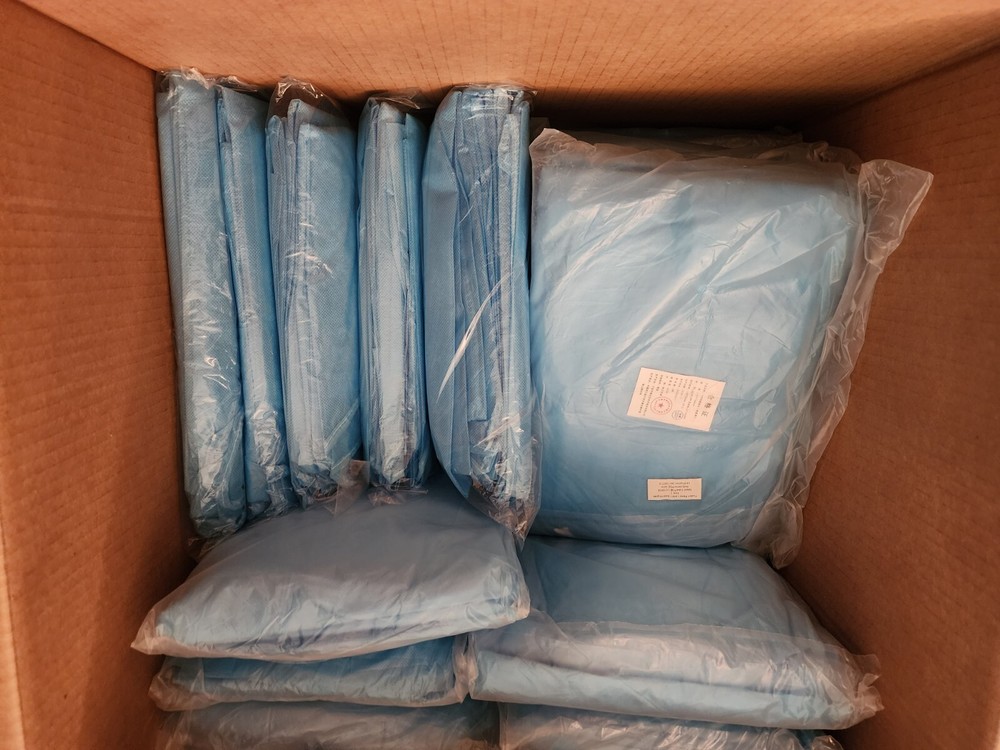20 Disposable Isolation Gown Blue  Level 1