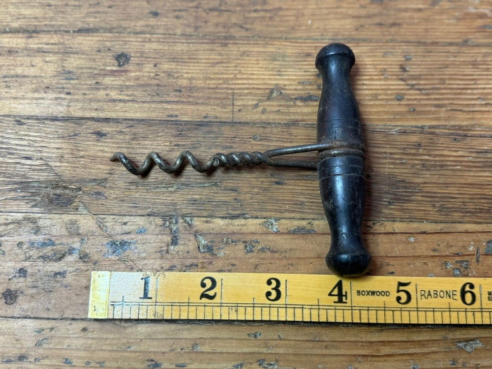 ANTIQUE VICTORIAN CORKSCREW STRAIGHT PULL