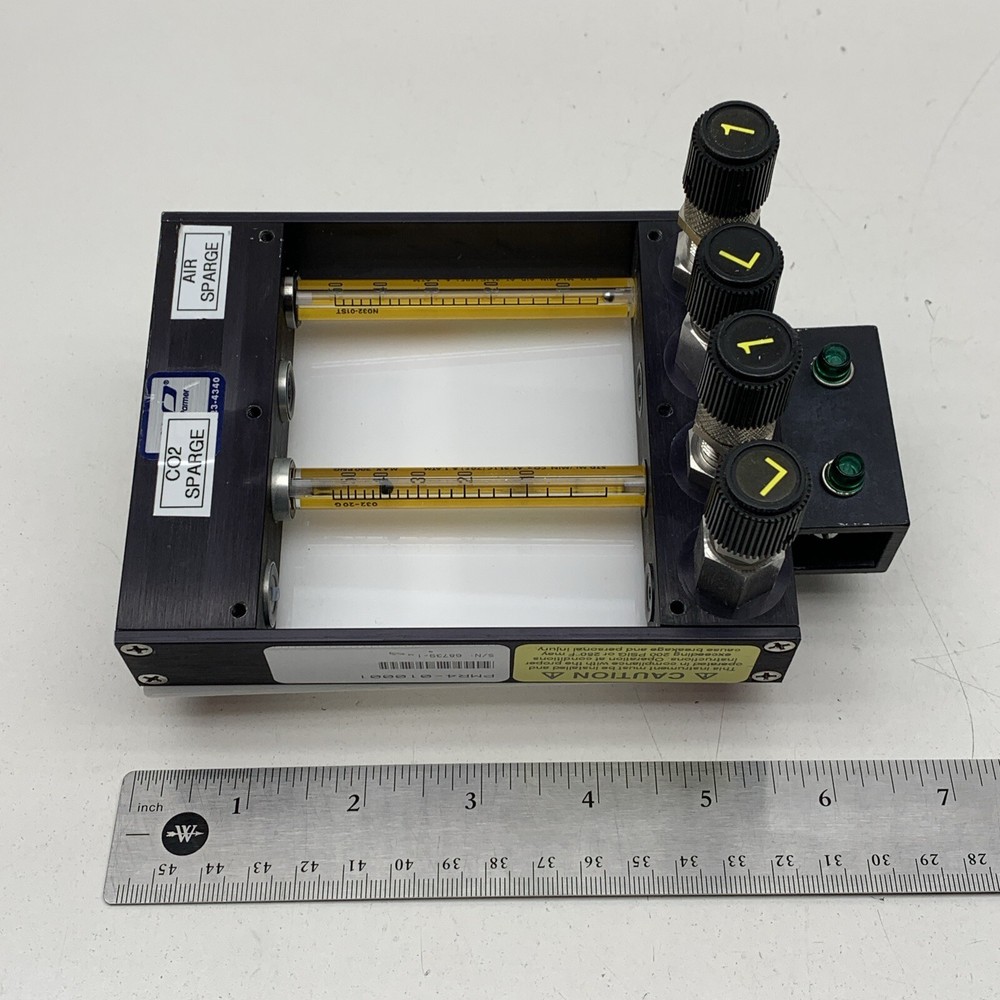 Cole Palmer PMR4-010001 Variable Area Panel Rotameter Flow Meter w/ Two Tubes