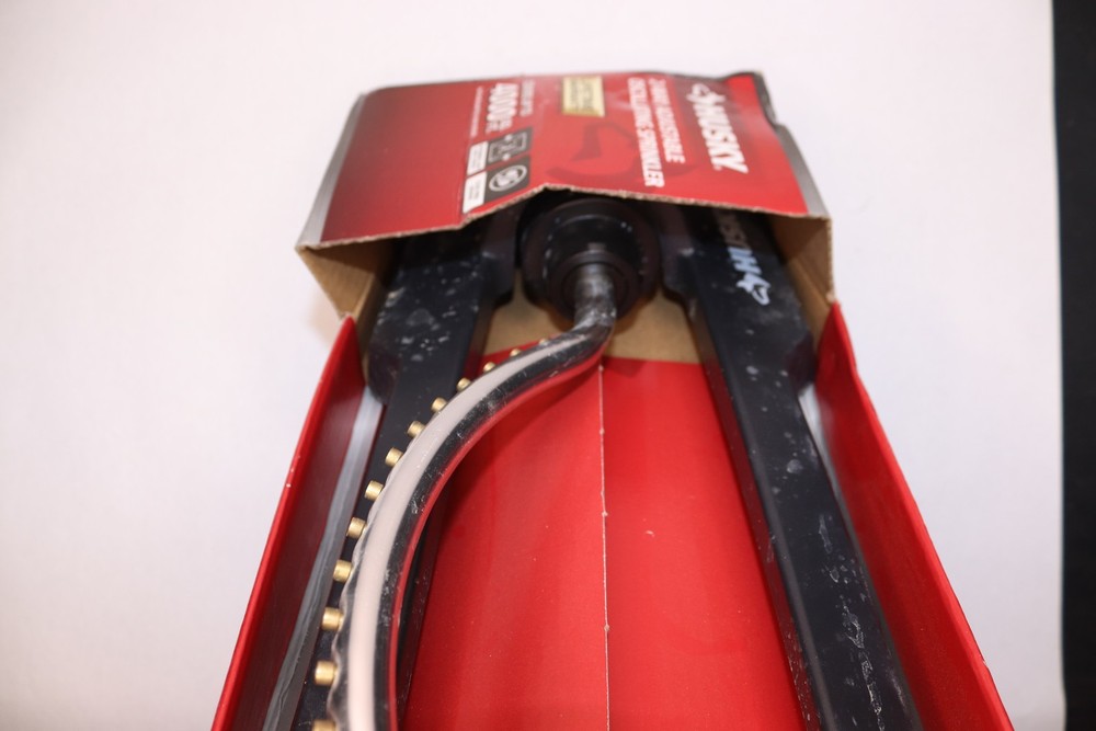 4000 sq. ft. Poly Base Oscillating Sprinkler