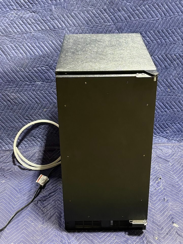 Marvel MACP215-IS01B 15" Panel-Ready Built-In 39lbs Undercounter Ice Maker *READ