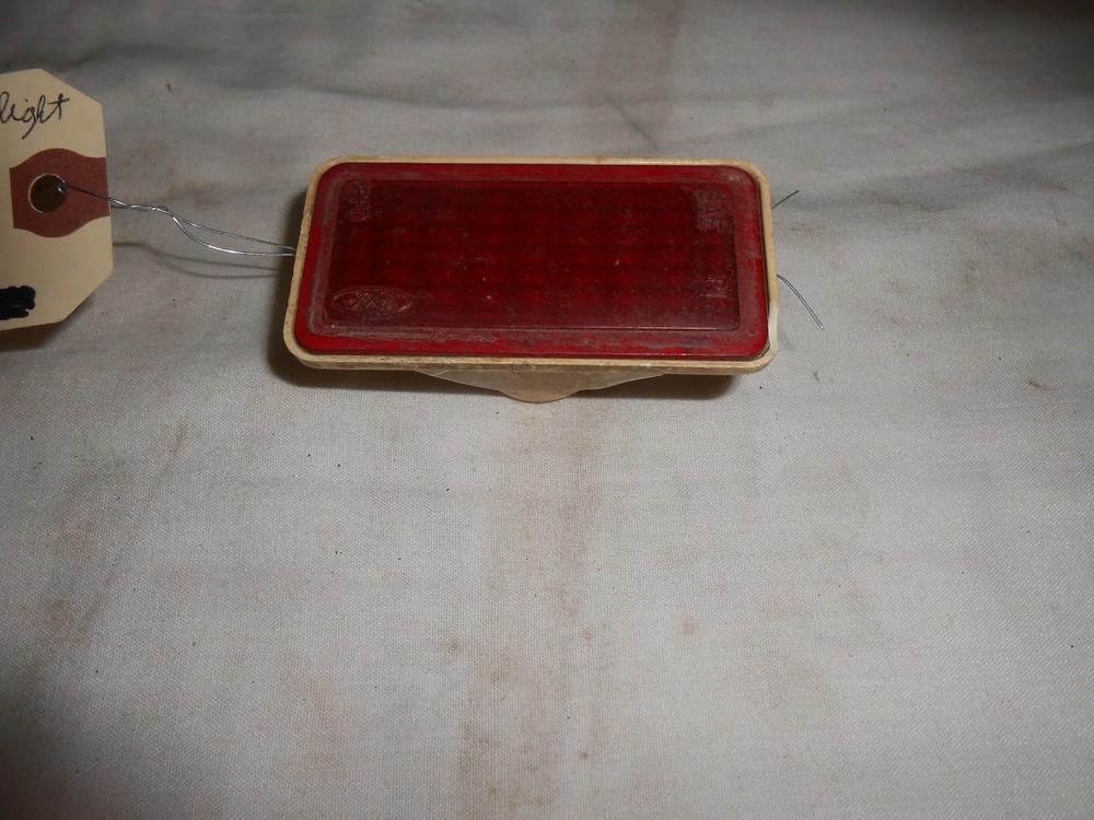 1969 FORD SIDE MARKER LIGHT C 9AB15A464