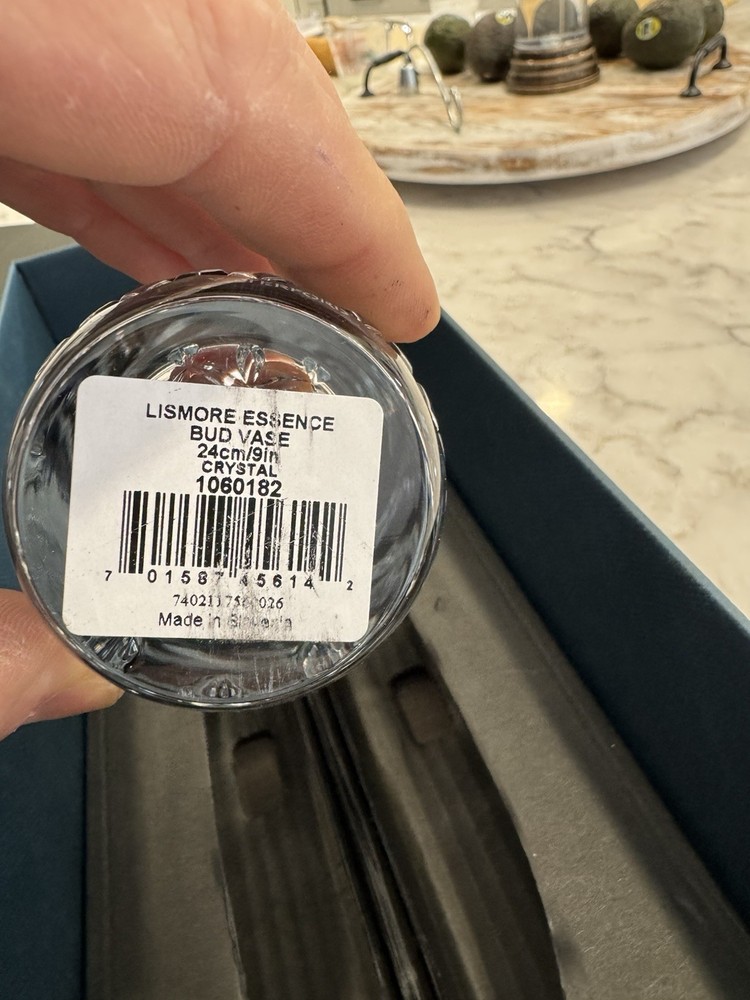 Listers Essence Bud Vase