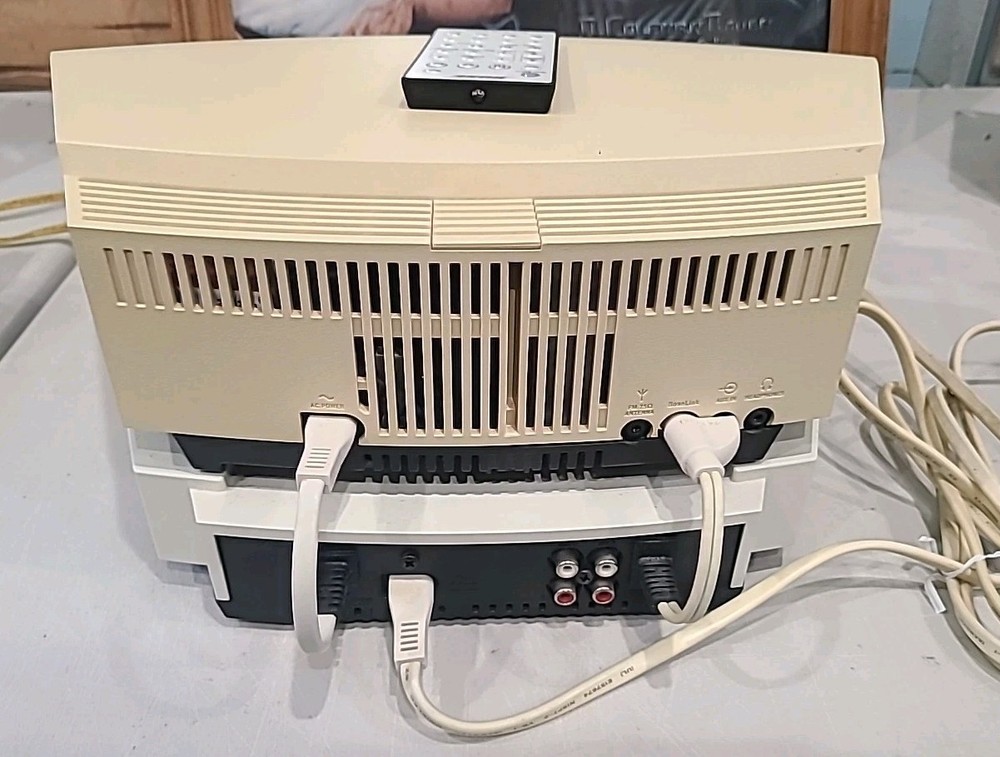 Bose Wave Music System with Multi-CD Changer Parts Only – READ DESCRIPTION