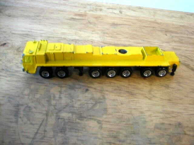 siku crane #1623 toy (missing moveable crane)
