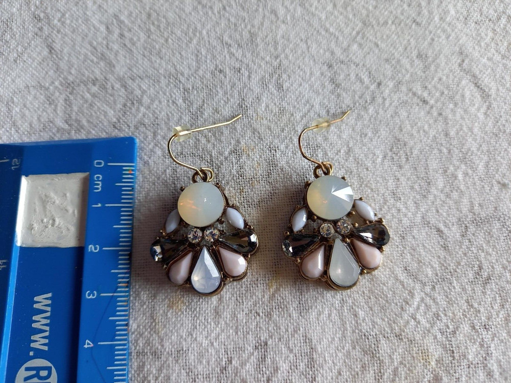 Necklace & Earring Set (White, Pink, Grey)