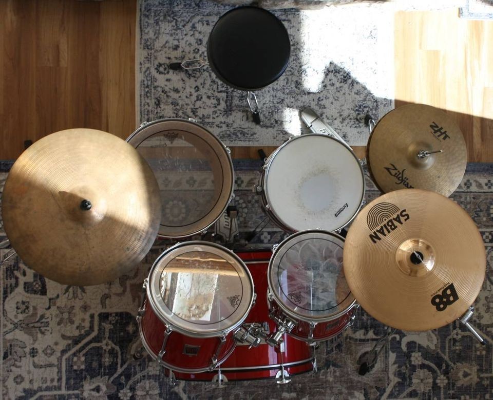 Red Ludwig Rocker Vintage shell pack excellent condition