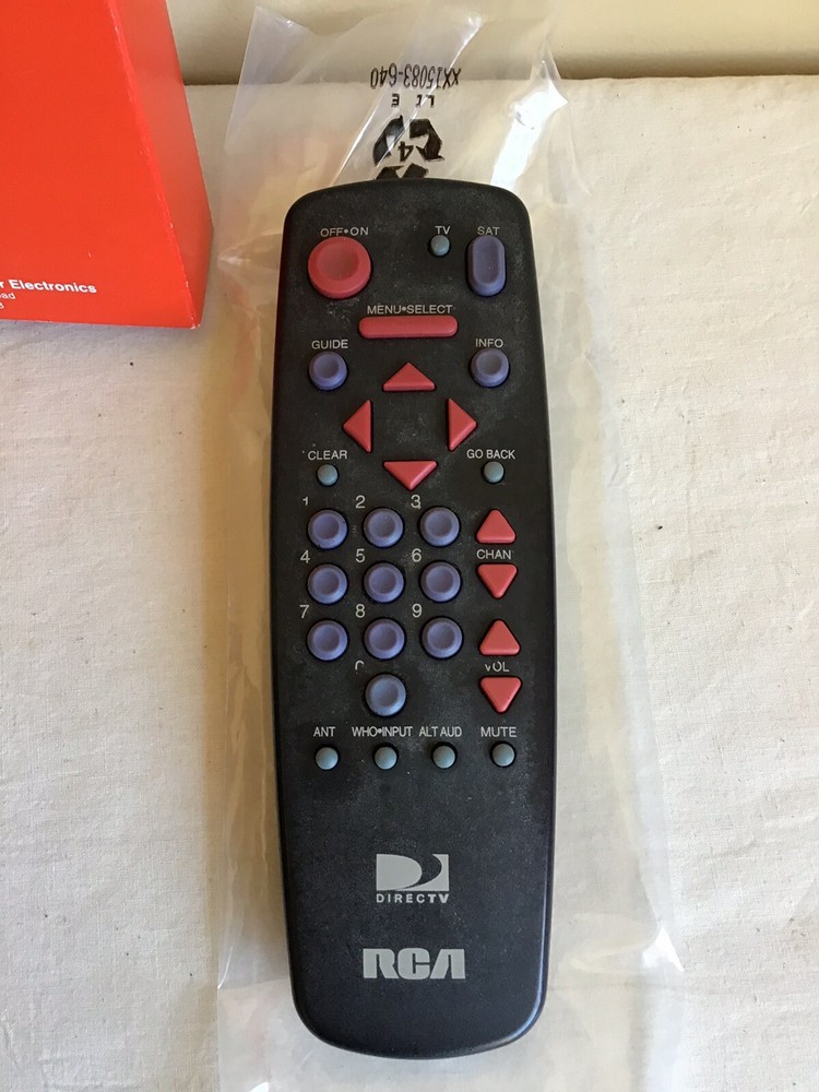 Vintage RCA DIRECTV Remote Thomson Consumer Electronics Model# 242656 Untested