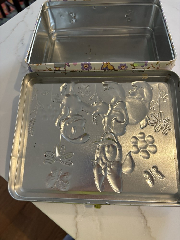 Daisy Duck Tin Lunch Box