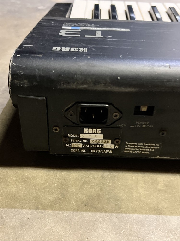 Korg T3 Keyboard - For Parts