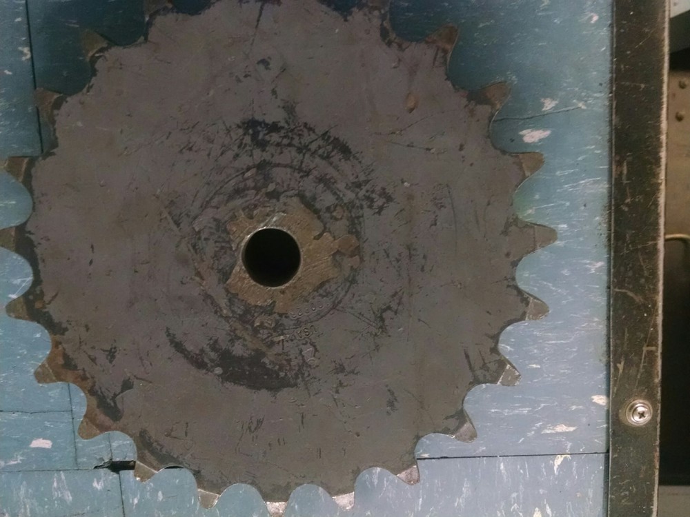 100B23 ROLLER CHAIN SPROCKET