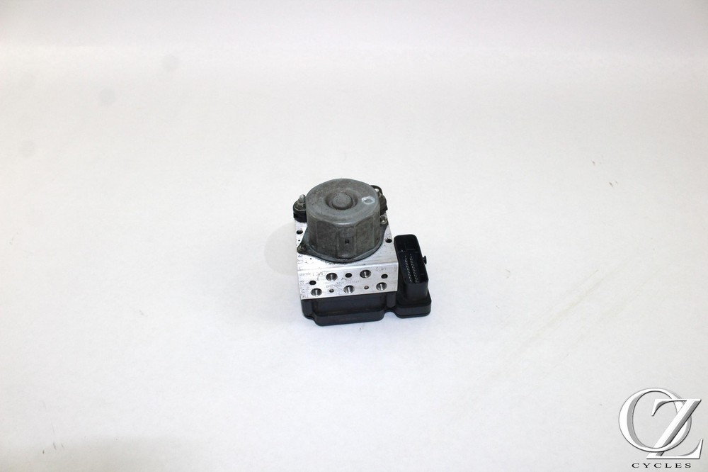 2015 15 Kawasaki Vulcan VN1700B Abs Control Module Pump