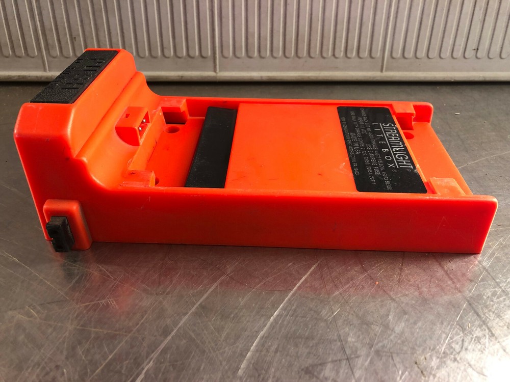 STREAMLIGHT Litebox Flashlight Charging Base - 45070 - NO CORD - Used