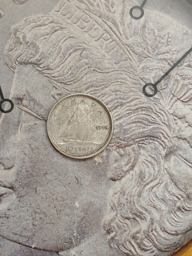 Silver 80% 1965 Canada Silver 10c Coin T-186